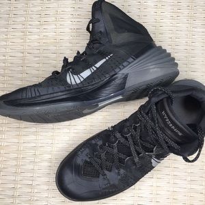 NIKE Hyperdunk Black High Tops Mens 11.5 11 1/2